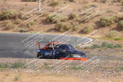 media/Jun-01-2025-CalClub SCCA (Sun) [[eae223c5dd]]/Group 2/Race 2/